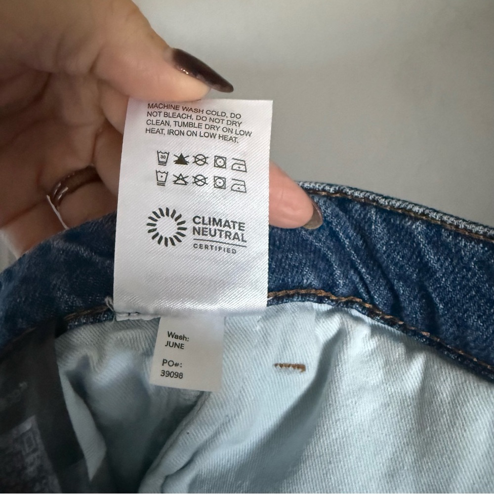 Reformation Montauk pleated trouser wide leg jean | size 26 - Picture 11 of 11